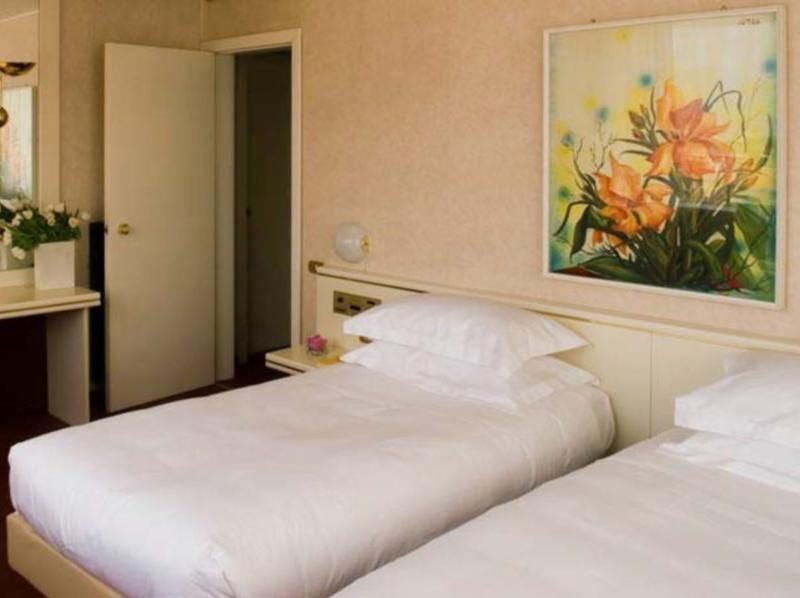 Starhotels Cristallo Palace Bergamo Exterior foto